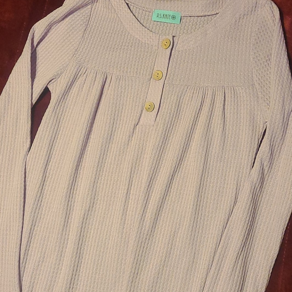 Long sleeve lightweight top